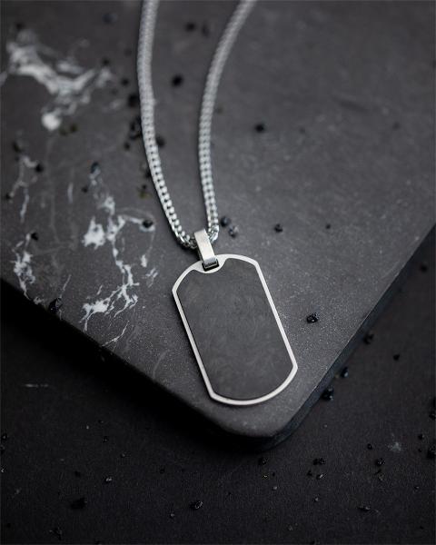 2 mm versilberte Fuchsschwanz-Halskette mit Anhänger aus geschmiedetem Karbon - Bellum Silver